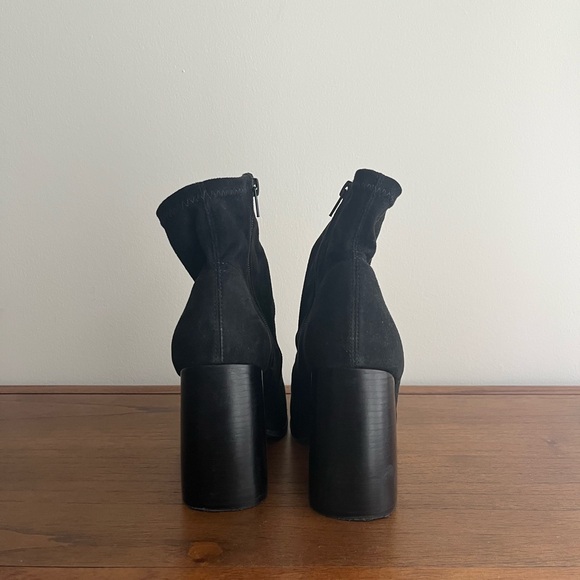 Steve Madden Touchdown Black Heeled Boots - Picture 4 of 7